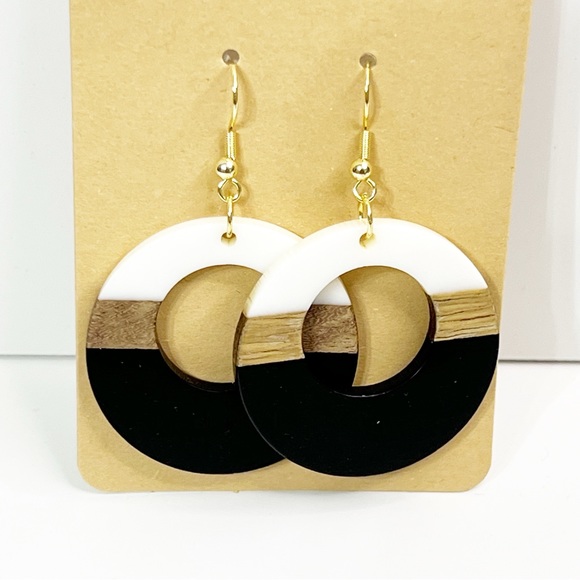 Jewelry - Boho wooden Resin Hoop Earrings